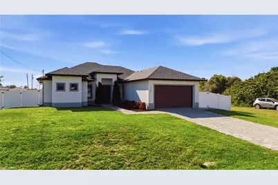1442 NE 33rd Ln, Cape Coral, FL 33909 - Photo 2