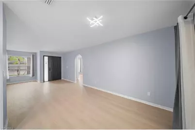 15624 Sunny Crest Ln, Fort Myers, FL 33905 - Photo 10