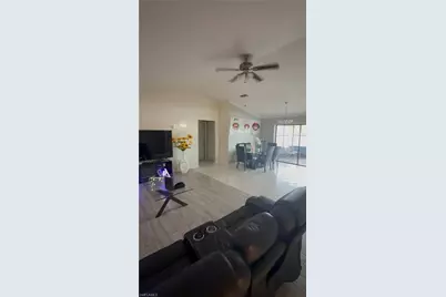 246 SE 7th St, Cape Coral, FL 33990 - Photo 4
