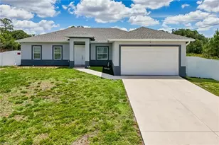 910 Richmond Ave N, Lehigh Acres, FL 33972 - Photo 42