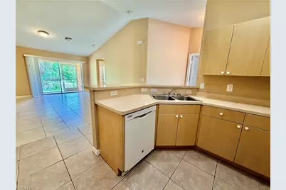 635 Hawthorne Ave S, Lehigh Acres, FL 33974 - Photo 6