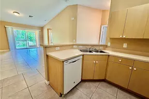 635 Hawthorne Ave S, Lehigh Acres, FL 33974 - Photo 6