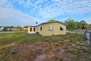 423 Morgan Cir S, Lehigh Acres, FL 33936 - Photo 28