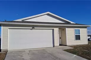 1315 NW 15th Ave, Cape Coral, FL 33993 - Photo 2