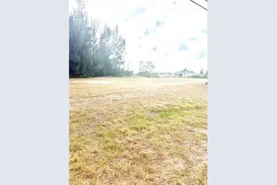 3644 NE 9th Pl, Cape Coral, FL 33909 - Photo 6