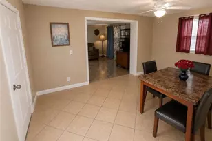 2204 Coronet St, Fort Myers, FL 33907 - Photo 2
