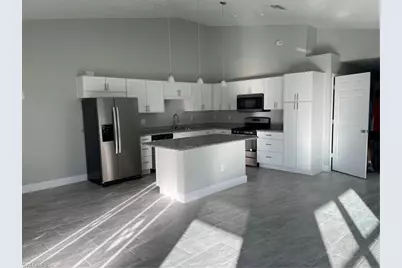 174 Village Cir, Labelle, FL 33935 - Photo 4