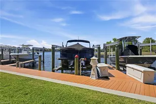178 Shadroe Cove Cir, Cape Coral, FL 33991 - Photo 40