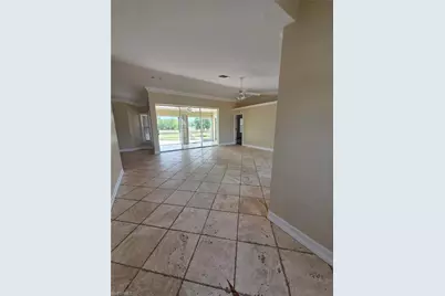 820 Rue Labeau Cir, Fort Myers, FL 33913 - Photo 2