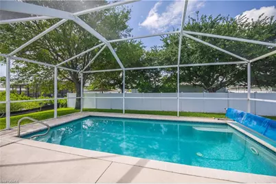 1922 Jacaranda Pkwy W, Cape Coral, FL 33993 - Photo 4