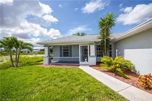 1922 Jacaranda Pkwy W, Cape Coral, FL 33993 - Photo 44