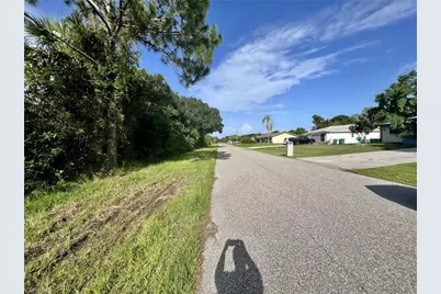 13544 Drysdale Ave, Port Charlotte, FL 33981 - Photo 4