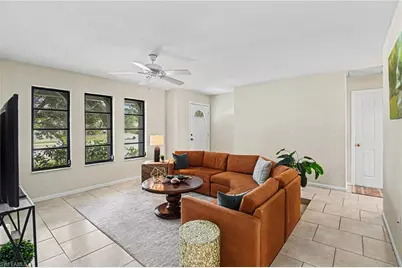 610 Retunda Pkwy W, Cape Coral, FL 33904 - Photo 4