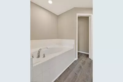 409 NE 25th Ter, Cape Coral, FL 33909 - Photo 28