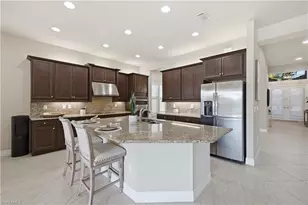 11532 Stonecreek Cir, Fort Myers, FL 33913 - Photo 8
