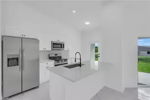 4675-4677 Golfview Blvd, Lehigh Acres, FL 33973 - Photo 6