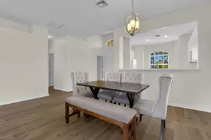 11204 Lakeland Cir, Fort Myers, FL 33913 - Photo 8