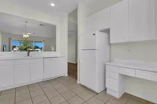 11204 Lakeland Cir, Fort Myers, FL 33913 - Photo 6