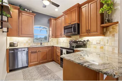 728 Victoria Dr #101, Cape Coral, FL 33904 - Photo 8
