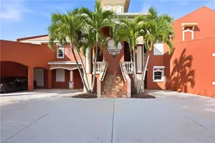 728 Victoria Dr, Cape Coral, FL 33904 - Photo 2