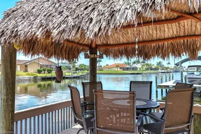 4009 SW 25th Ct, Cape Coral, FL 33914 - Photo 4