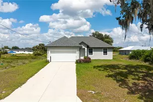 3013 Adcock Dr, Labelle, FL 33935 - Photo 2