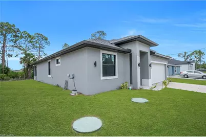 6007 Kumquat Cir, Labelle, FL 33935 - Photo 4