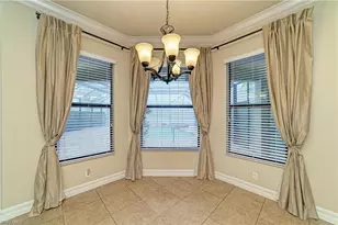 3701 Pleasant Springs Dr, Naples, FL 34119 - Photo 16