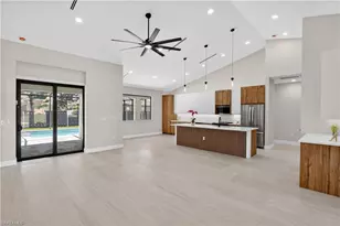 812 SW 14th Ave, Cape Coral, FL 33991 - Photo 8