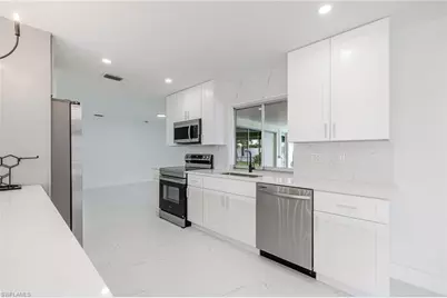 2285 SE 28th St, Cape Coral, FL 33904 - Photo 16