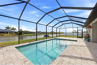 212 SW 20th St, Cape Coral, FL 33991 - Photo 2
