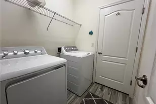 15556 Pascolo Ln, Fort Myers, FL 33908 - Photo 18