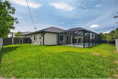 741 SW 7th Ter, Cape Coral, FL 33991 - Photo 24