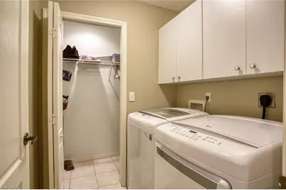 8083 Queen Palm Ln #425, Fort Myers, FL 33966 - Photo 16