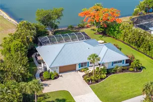 283 Palm Lake Dr, Sanibel, FL 33957 - Photo 1