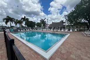 75 Hacienda Blvd, Fort Myers, FL 33905 - Photo 18