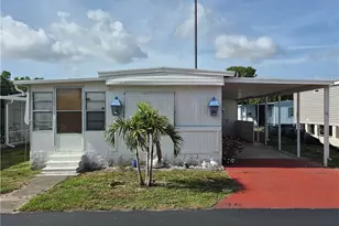 75 Hacienda Blvd, Fort Myers, FL 33905 - Photo 2
