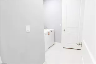 2714 2nd St SW, Lehigh Acres, FL 33976 - Photo 14
