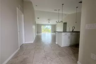 2536 NW 18th Pl, Cape Coral, FL 33993 - Photo 4