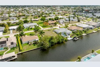 228 SW 47th St, Cape Coral, FL 33914 - Photo 4