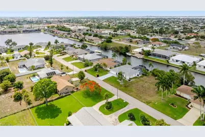 228 SW 47th St, Cape Coral, FL 33914 - Photo 14