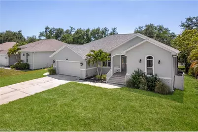 7930 Sandel Wood Cir W, Fort Myers, FL 33908 - Photo 4
