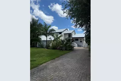 15793 San Antonio Ct, Fort Myers, FL 33908 - Photo 2