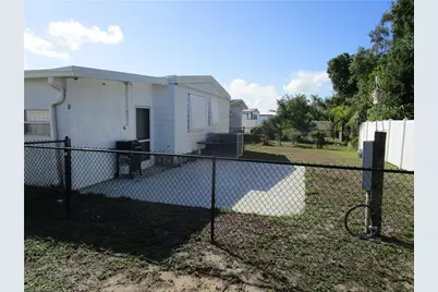2809 Breezewood Dr, North Fort Myers, FL 33917 - Photo 8