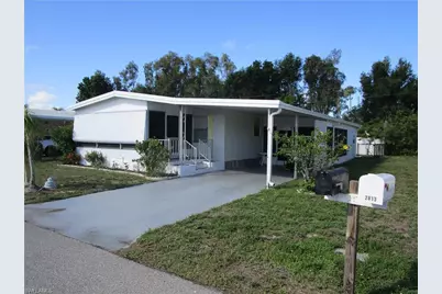 2809 Breezewood Dr, North Fort Myers, FL 33917 - Photo 2