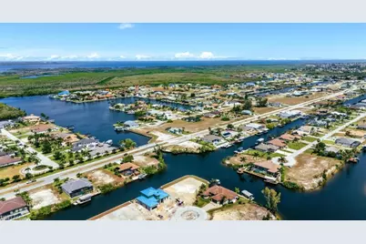 931 Old Burnt Store Rd N, Cape Coral, FL 33993 - Photo 14