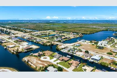 931 Old Burnt Store Rd N, Cape Coral, FL 33993 - Photo 10