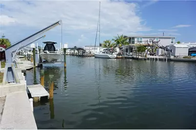 3792 Blueberry Ln, Saint James City, FL 33956 - Photo 4