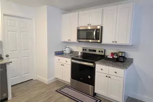 2156 Edison Ave, Fort Myers, FL 33901 - Photo 8