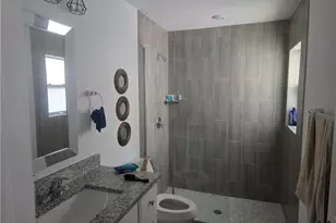 2156 Edison Ave, Fort Myers, FL 33901 - Photo 4